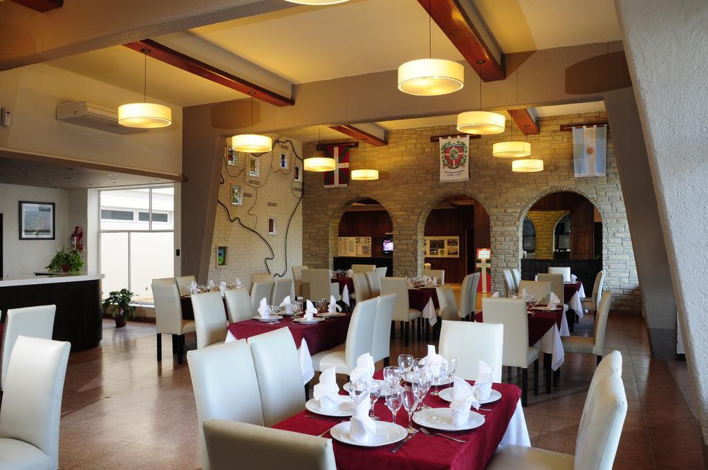 Macachín Hotel Euzko Alkartasuna מראה חיצוני תמונה