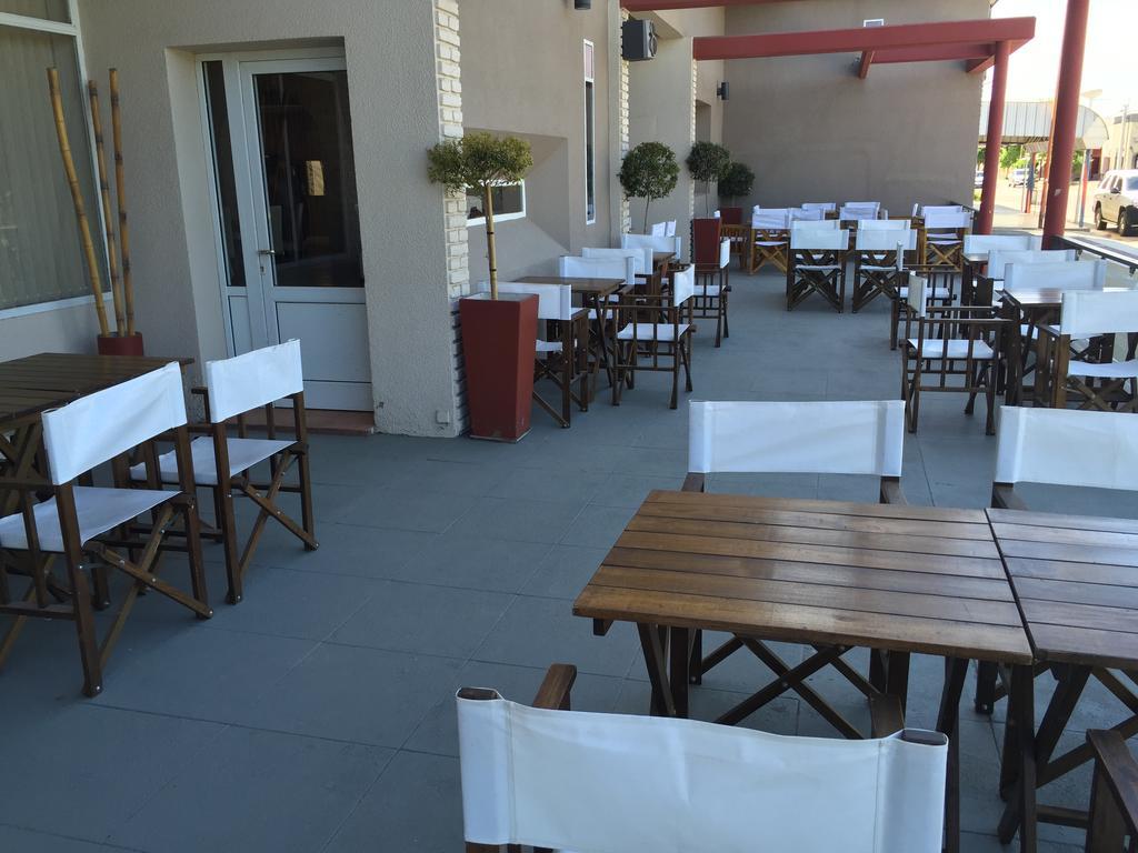 Macachín Hotel Euzko Alkartasuna מראה חיצוני תמונה