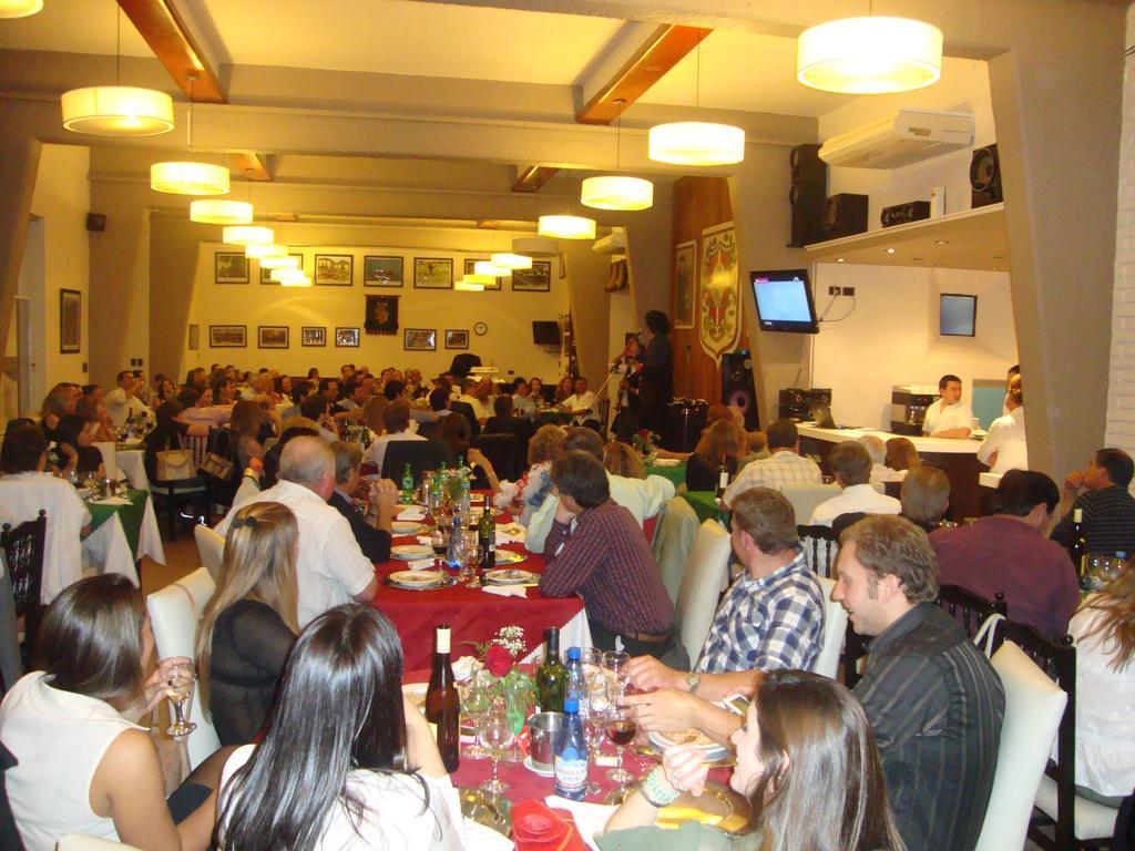 Macachín Hotel Euzko Alkartasuna מראה חיצוני תמונה