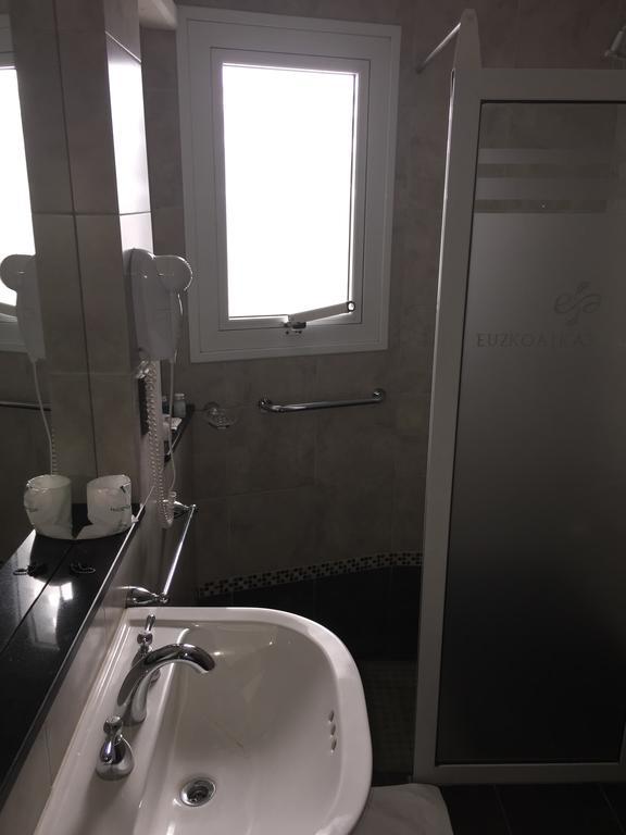Macachín Hotel Euzko Alkartasuna מראה חיצוני תמונה