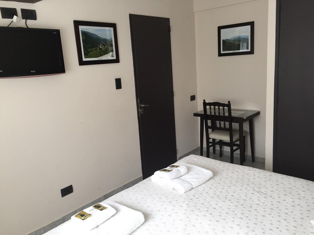 Macachín Hotel Euzko Alkartasuna מראה חיצוני תמונה